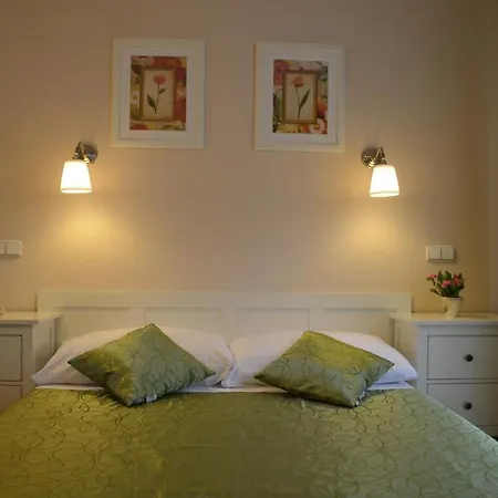 Apartment Orebitska Prague