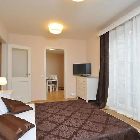 Orebitska Apartment