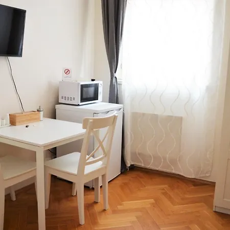 Apartment Orebitska Prague